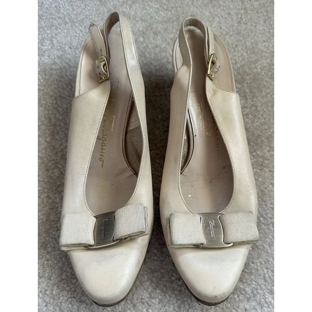 Vtg Salvatore Ferragamo Slingback‎ Cream Tan Size 6 1/2 Made In Italy